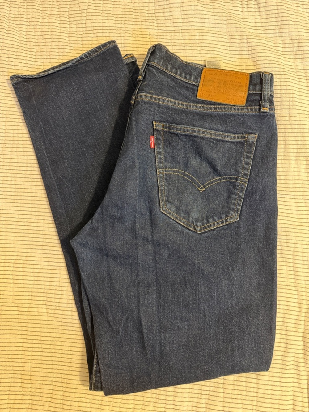 Levi's Men's Indigo Straight Jeans with Tan Leather Patch